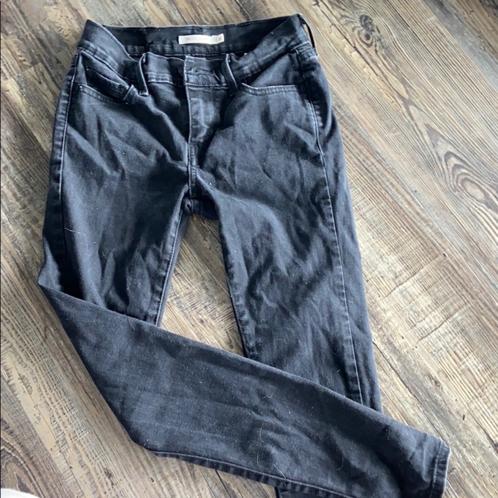 Black levi jeans